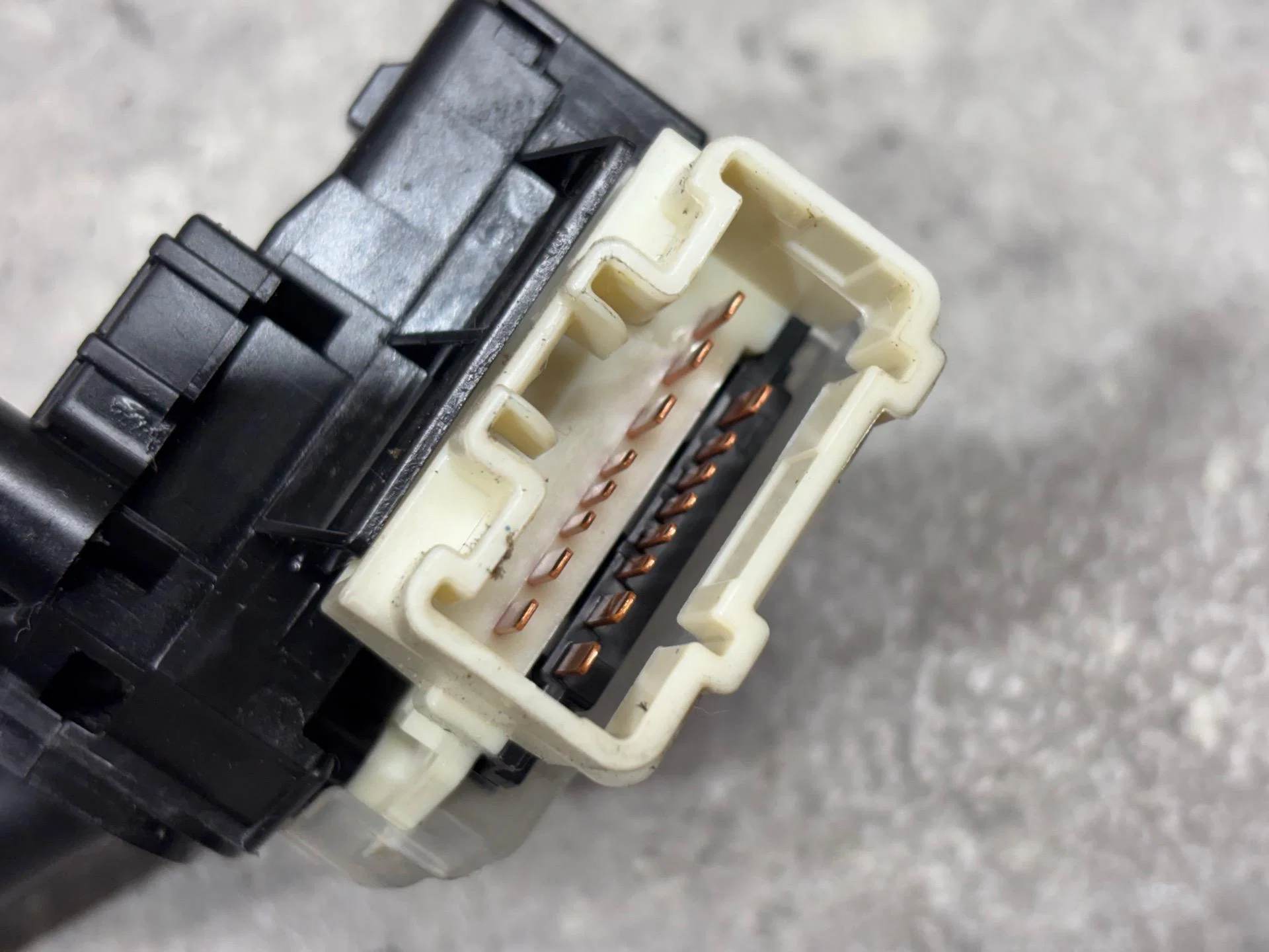 Переключатель поворотов Toyota Avensis 8414005140 - миниатюра 5