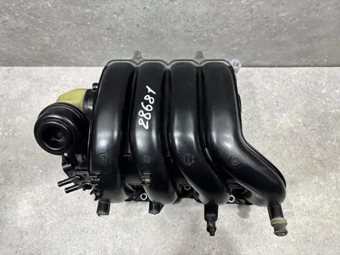 Впускной коллектор Toyota RAV4 4 XA40 ASA44 2013