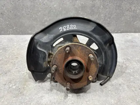 Кулак передний правый Toyota RAV4 4 XA40 ASA44