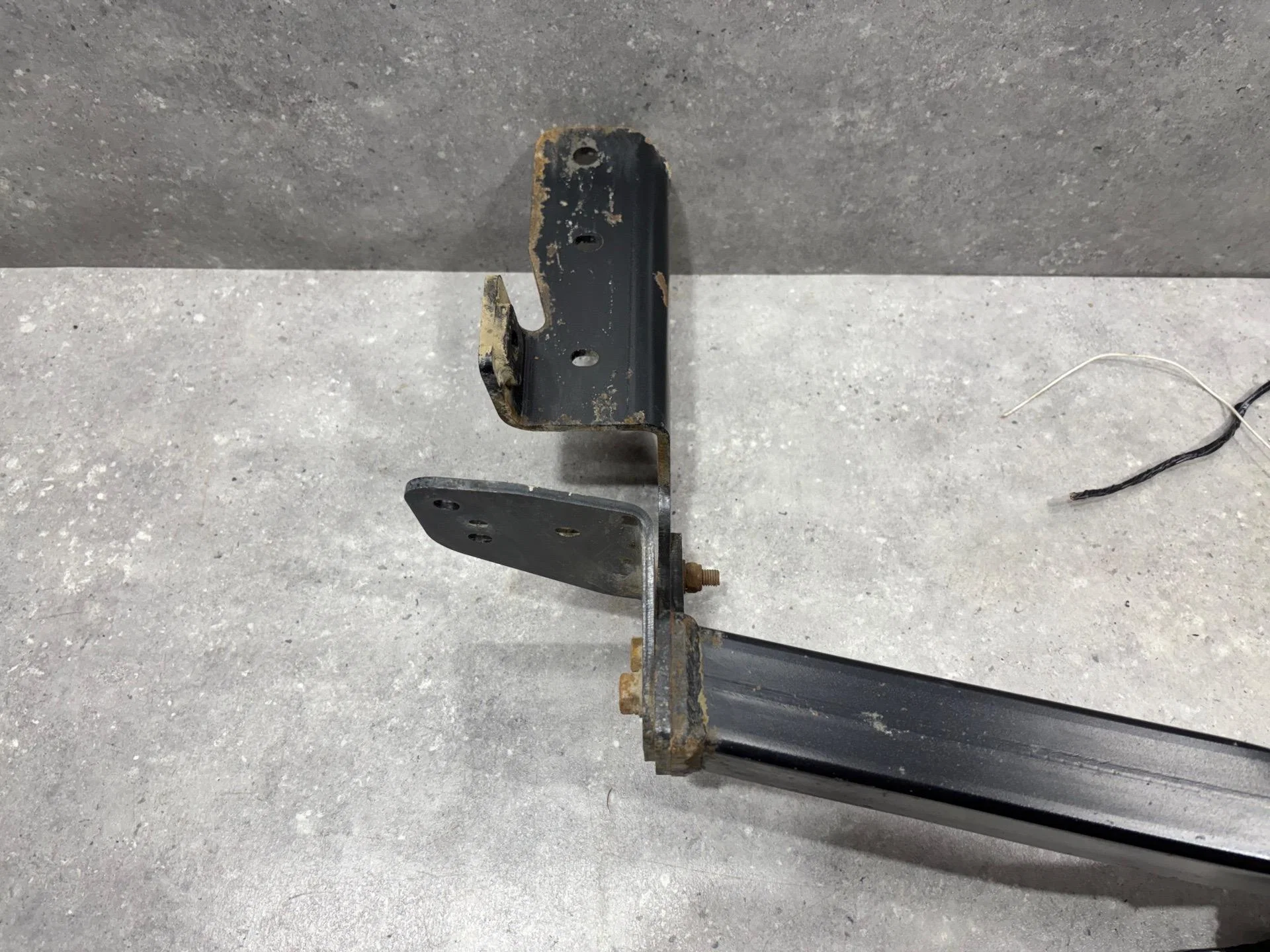 Прицепное устройство (фаркоп) Toyota RAV4 4 XA40 - миниатюра 4