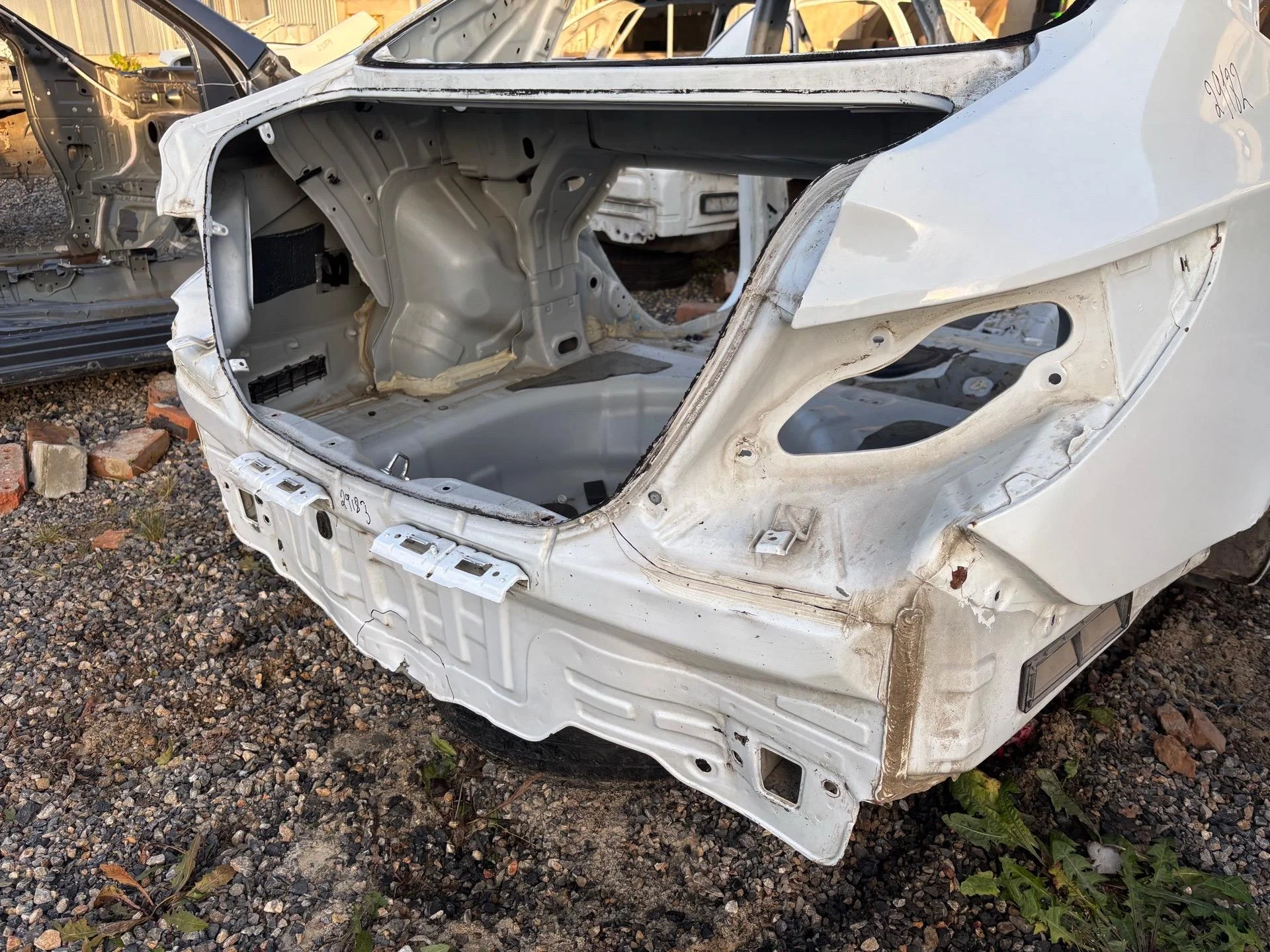 Задняя рамка кузова Hyundai Solaris 1 691004L001 - миниатюра 2
