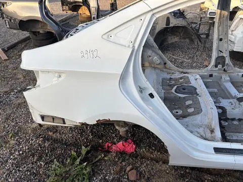 Крыло заднее правое Hyundai Solaris 1 715044LC00