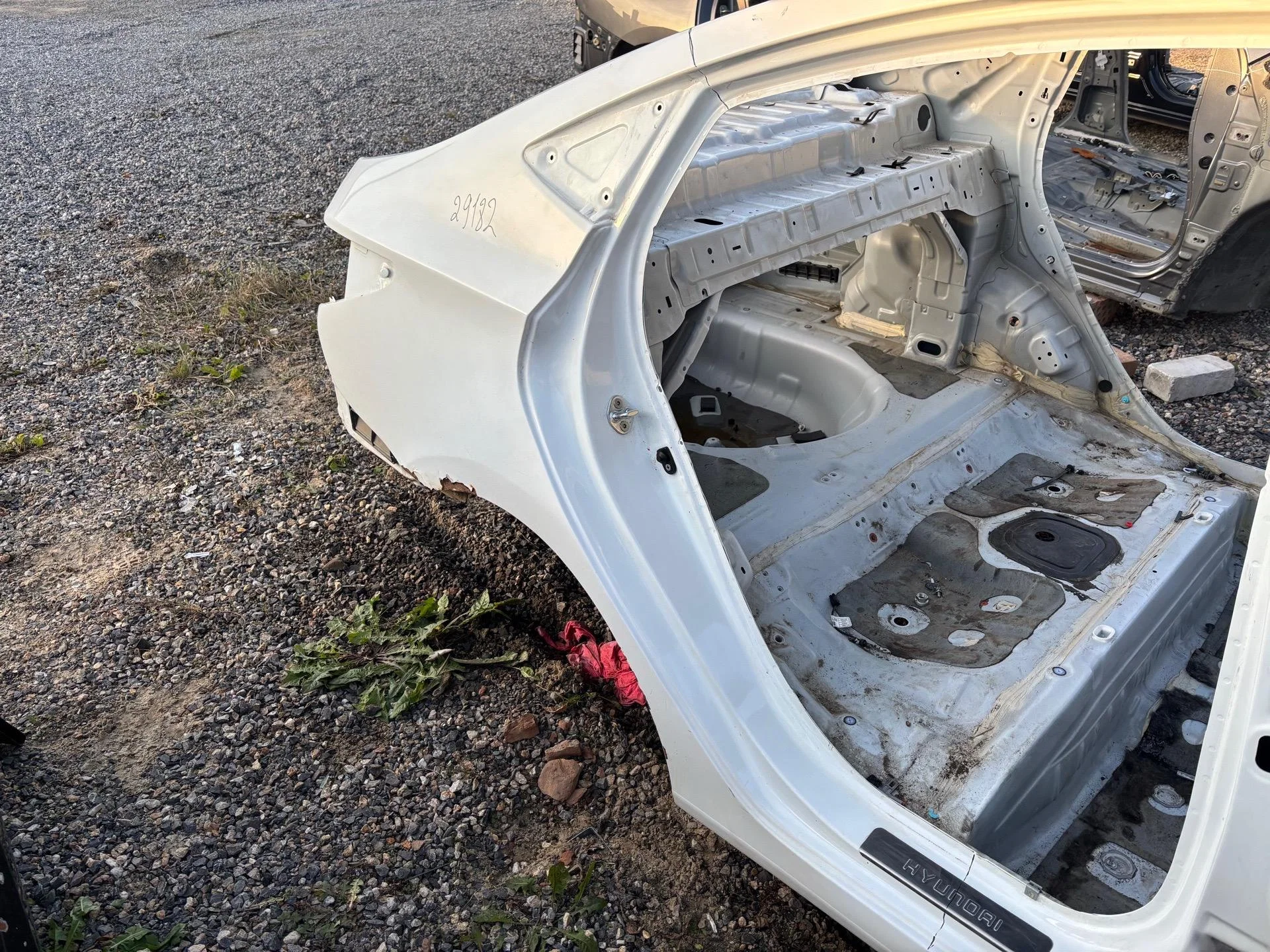 Крыло заднее правое Hyundai Solaris 1 715044LC00 - миниатюра 2