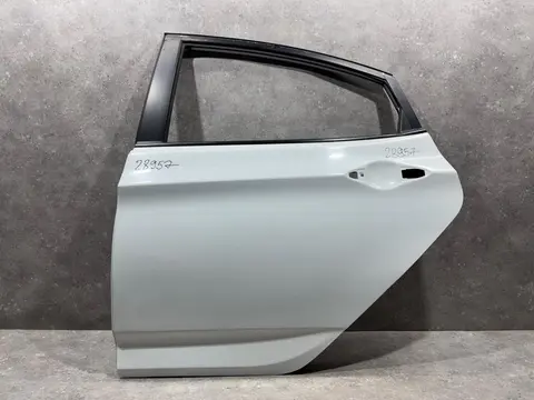 Дверь задняя левая Hyundai Solaris 1 (2010 - 2014)