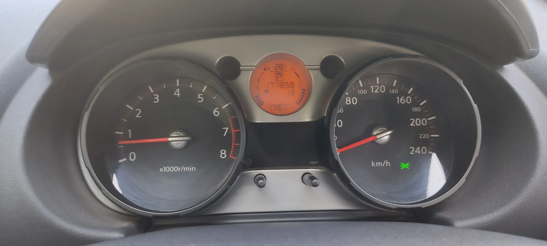 nissan qashqai - миниатюра 21