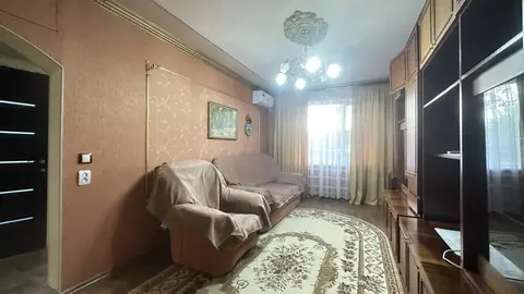 Сдаю квартиру, район Военный городок!