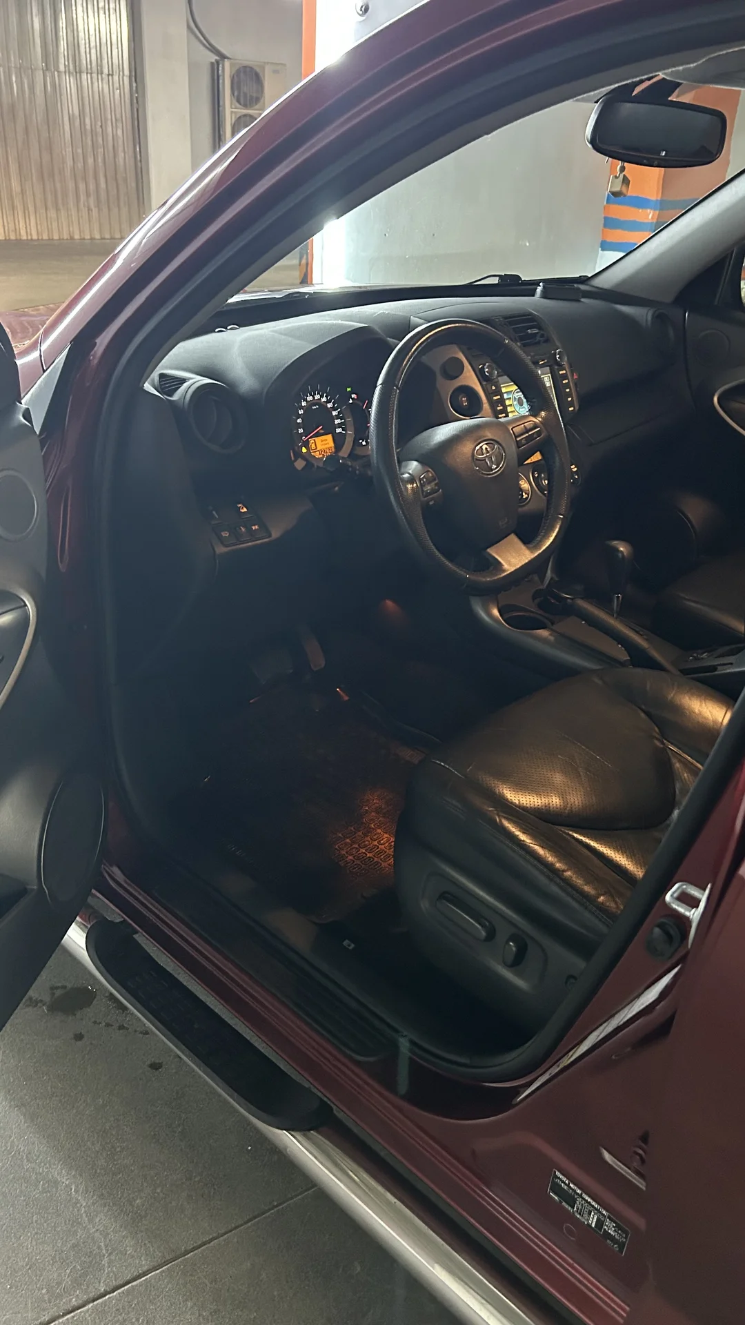 Toyota RAV4 2010 2.0 - миниатюра 22