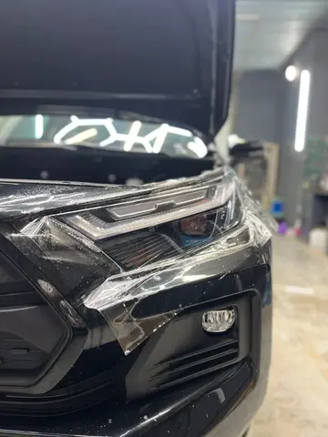 бронирование автомобиля в защитную плёнку