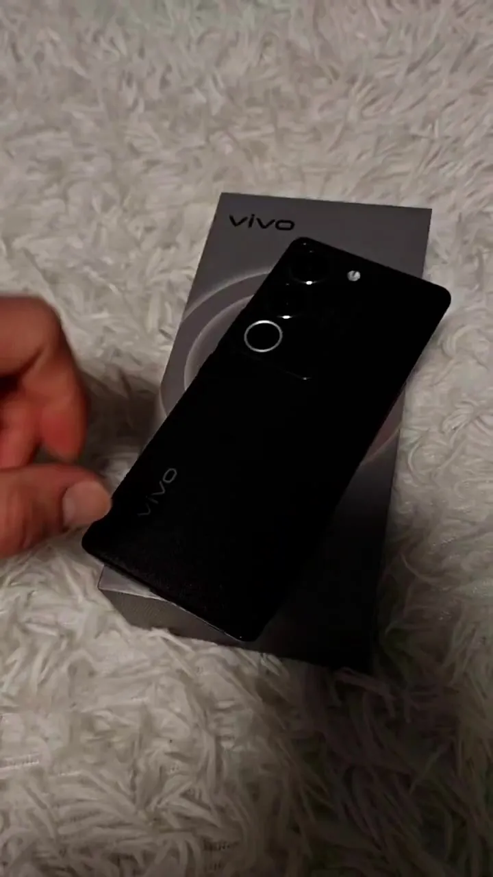 Vivo V29 5G 12/256 ГБ (Полный комплект, идеал) - видео 8