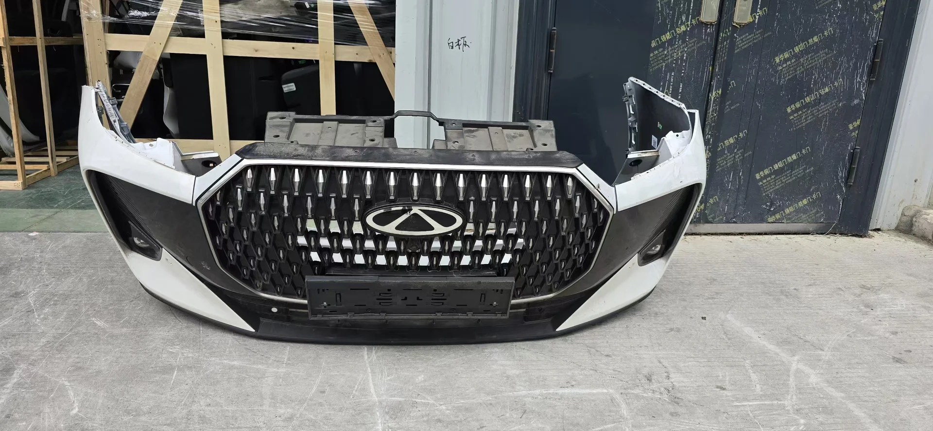 Chery 7L Tenet T7 Бампер передний в сборе - миниатюра 3