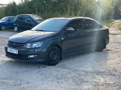 Продам polo 2017 год