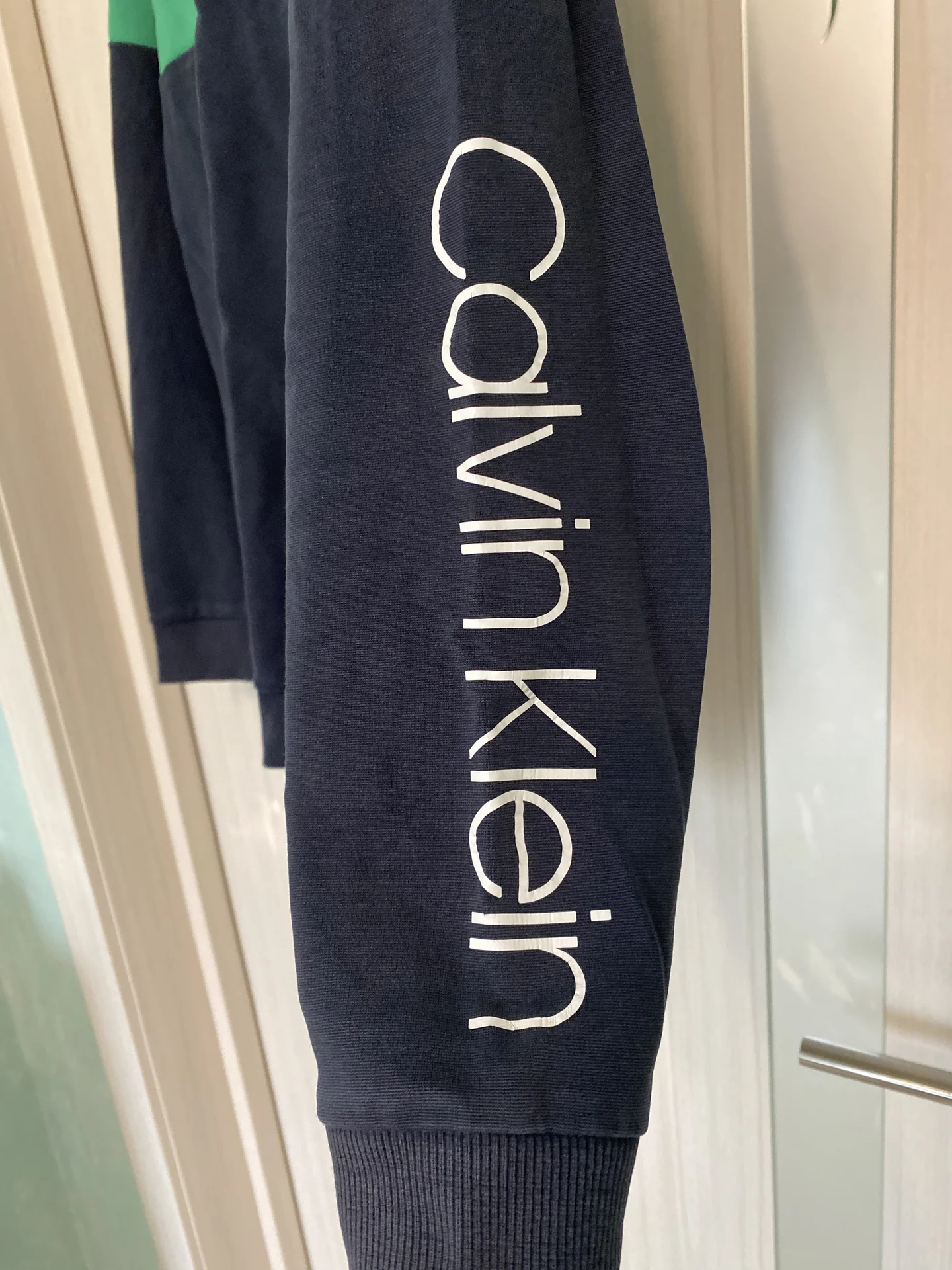 Свитшот Calvin Klein оригинал - миниатюра 3