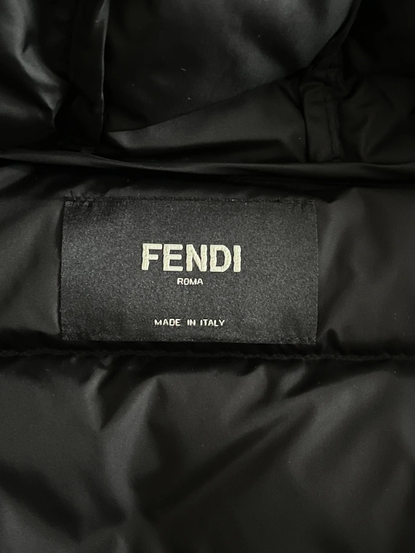 Fendi monster eyes - миниатюра 5