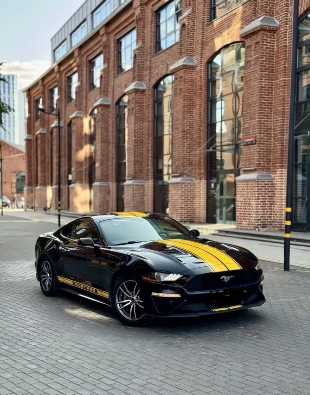 Ford mustang 2.3 2018 - миниатюра 4