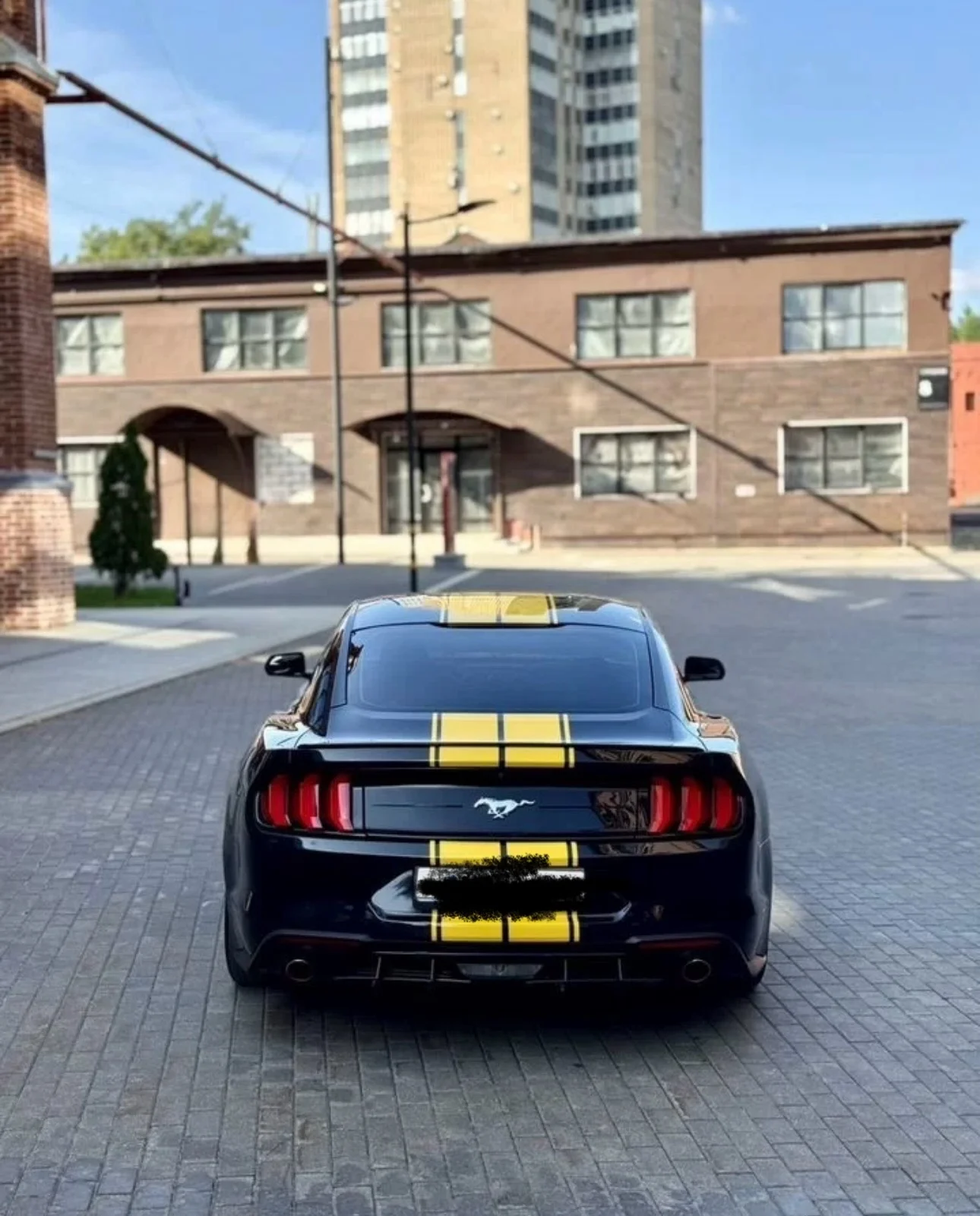 Ford mustang 2.3 2018 - миниатюра 6