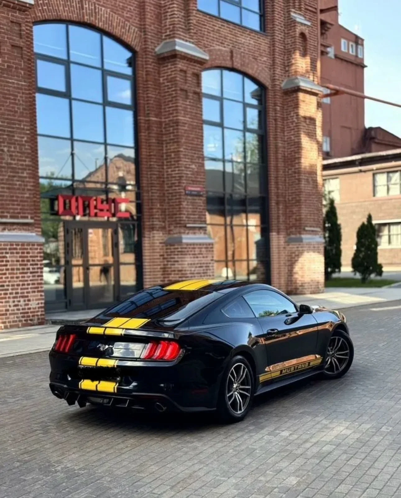 Ford mustang 2.3 2018 - миниатюра 7