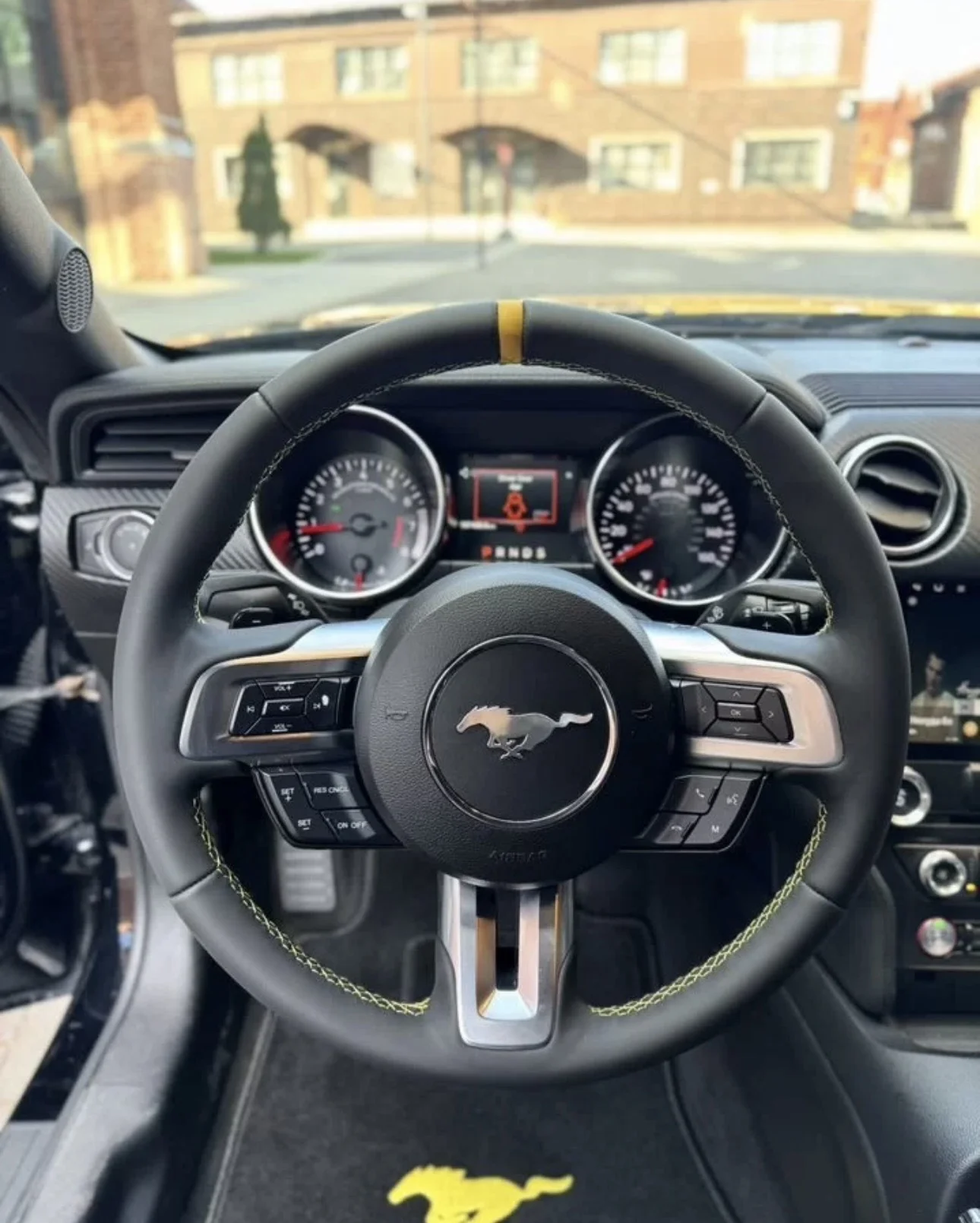 Ford mustang 2.3 2018 - миниатюра 18