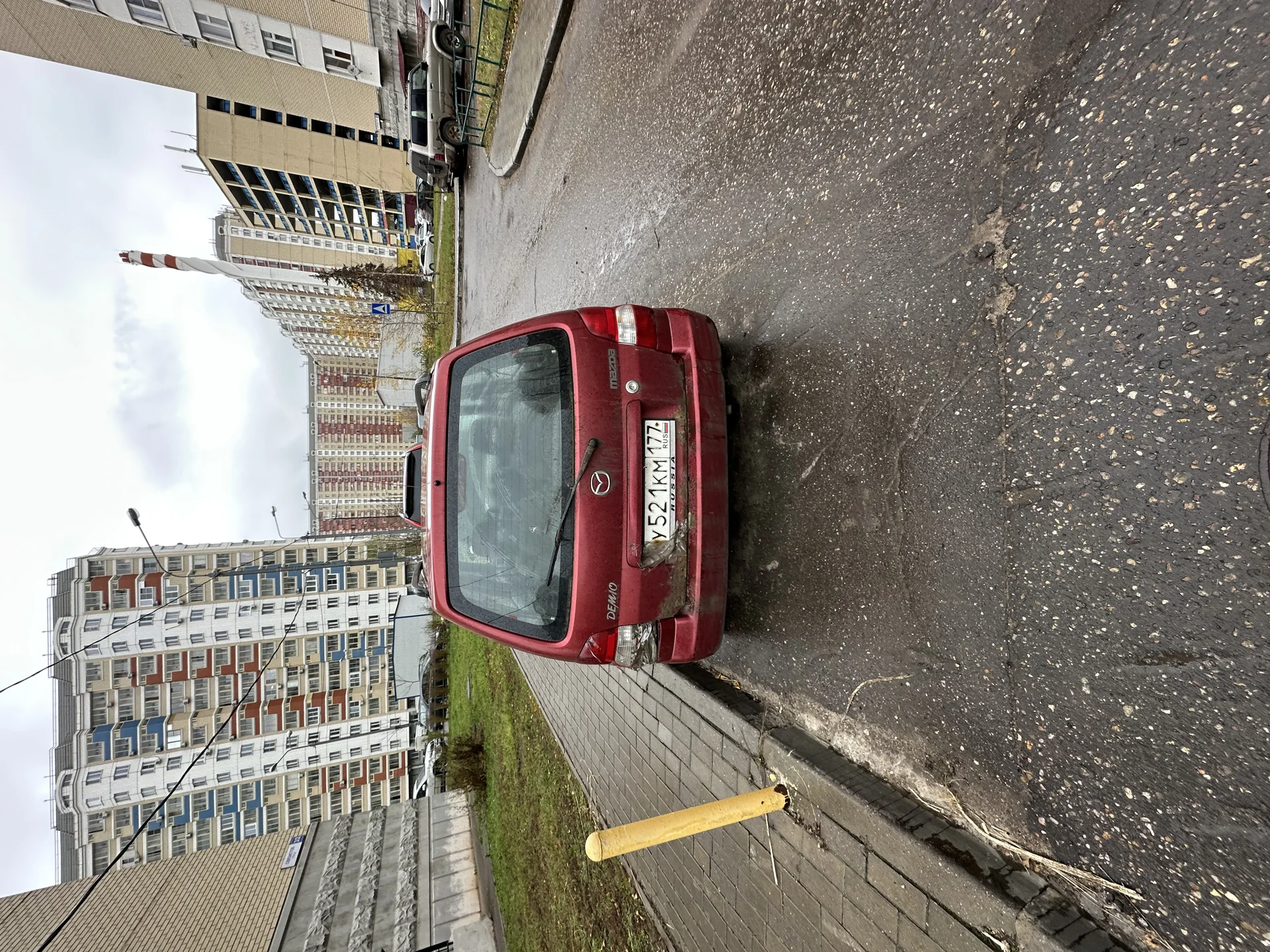 Mazda Demio 2001 1.3 MT - миниатюра 2