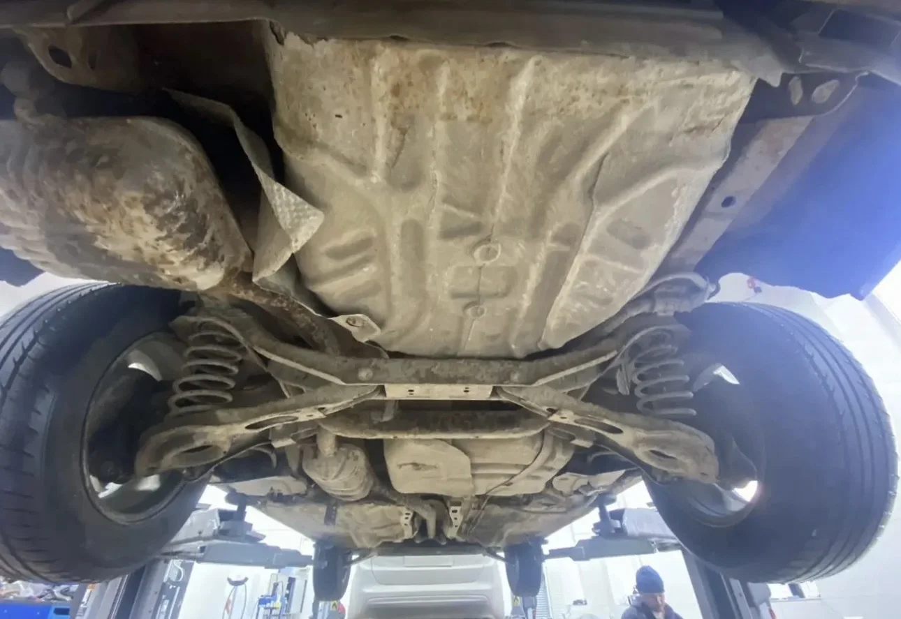 Ford focus 1 2002 2.0 AT - миниатюра 10