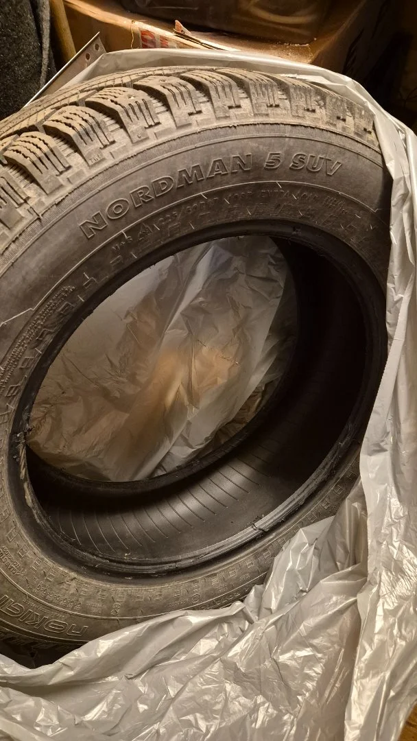 Зимние шины Nokian tyres nordman 5 suv 225/60 r17 103t - изображение 1