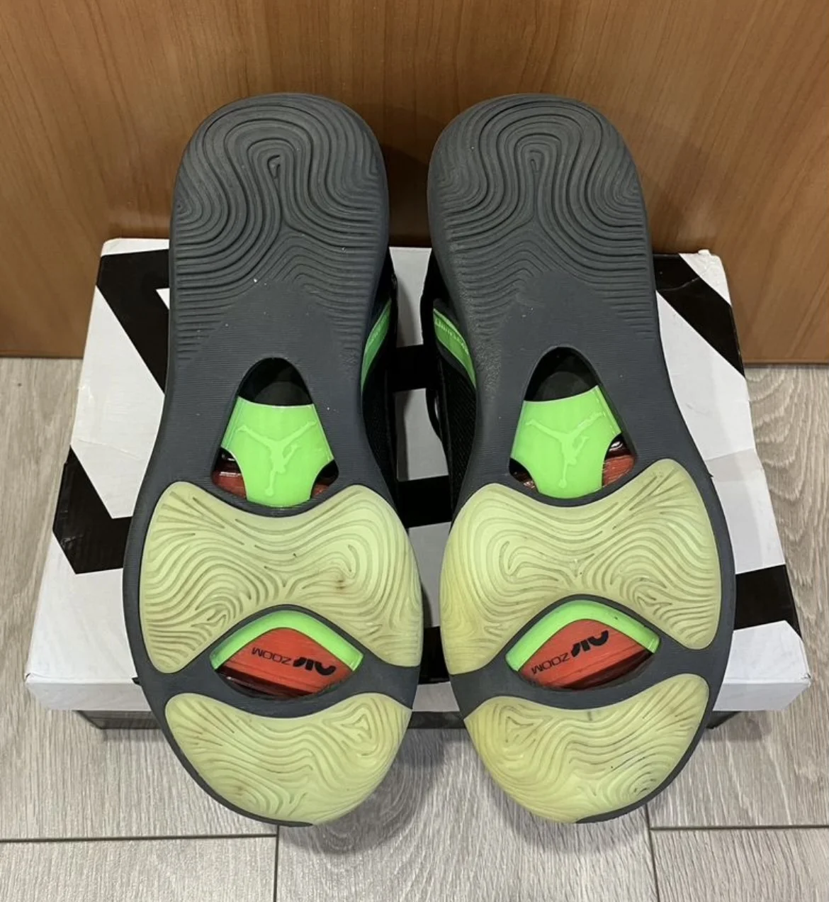 Баскетбольные кроссовки Jordan Tatum 1 — оригинал - миниатюра 4