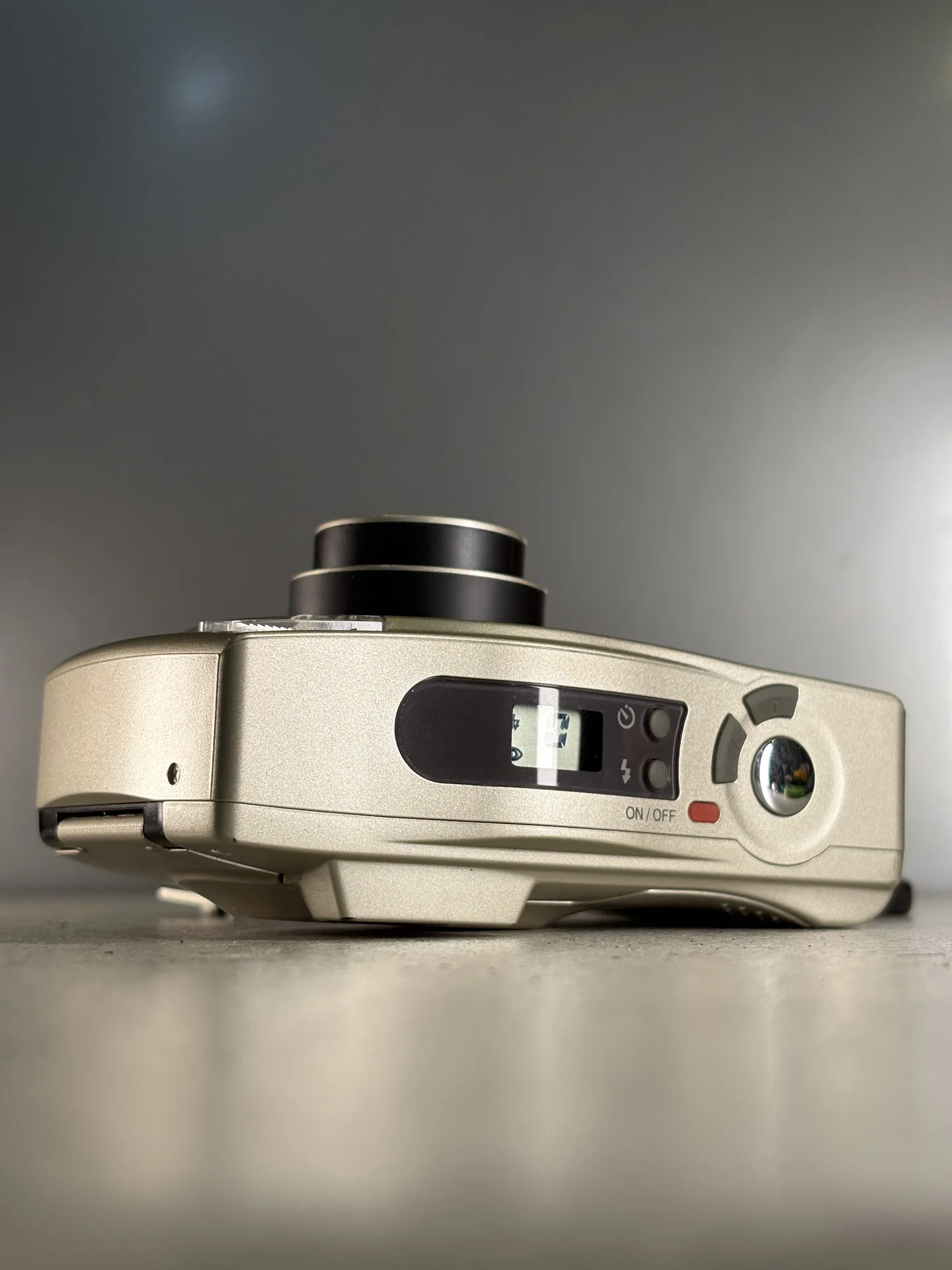 Samsung Fino 60S (date) Пленочный фотоаппарат - миниатюра 4