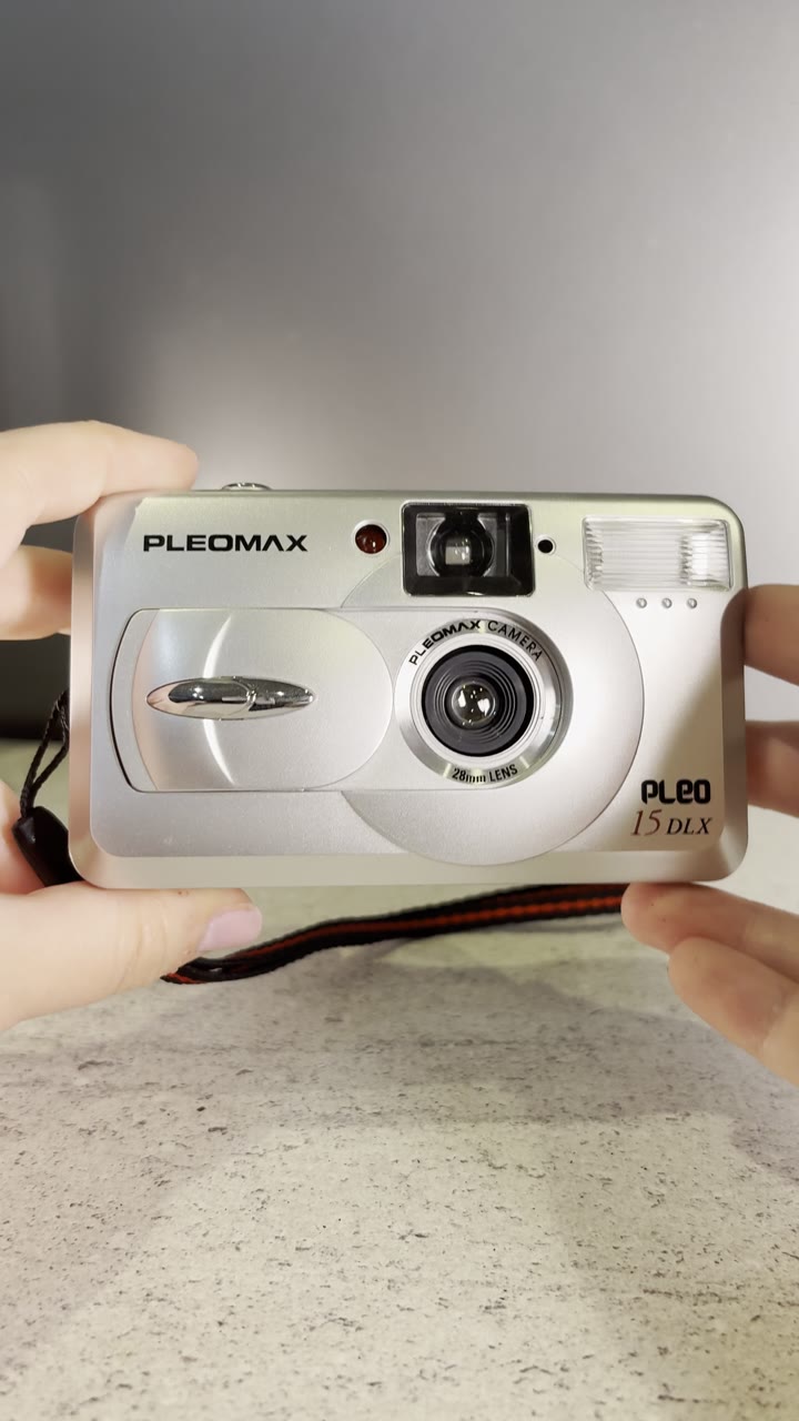 Pleomax 15 DLX - Пленочный фотоаппарат - видео 6