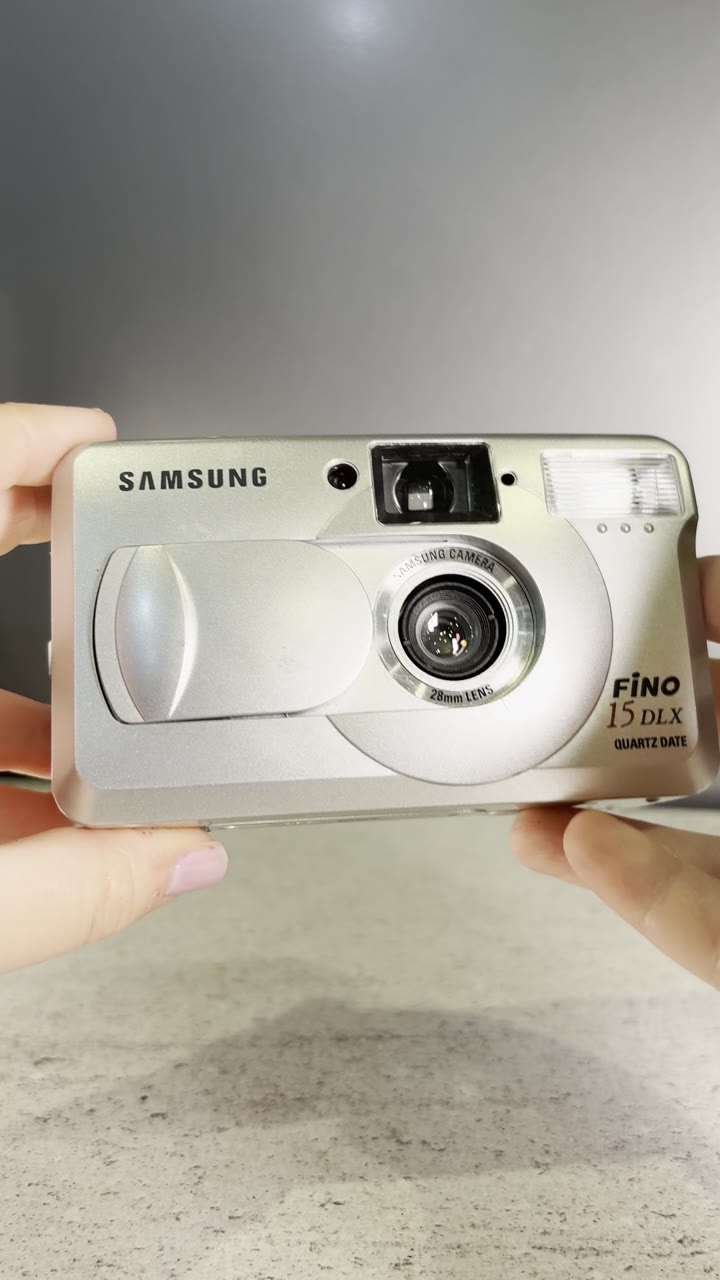 Samsung Fino 15 DLX QD - Пленочный фотоаппарат - видео 6