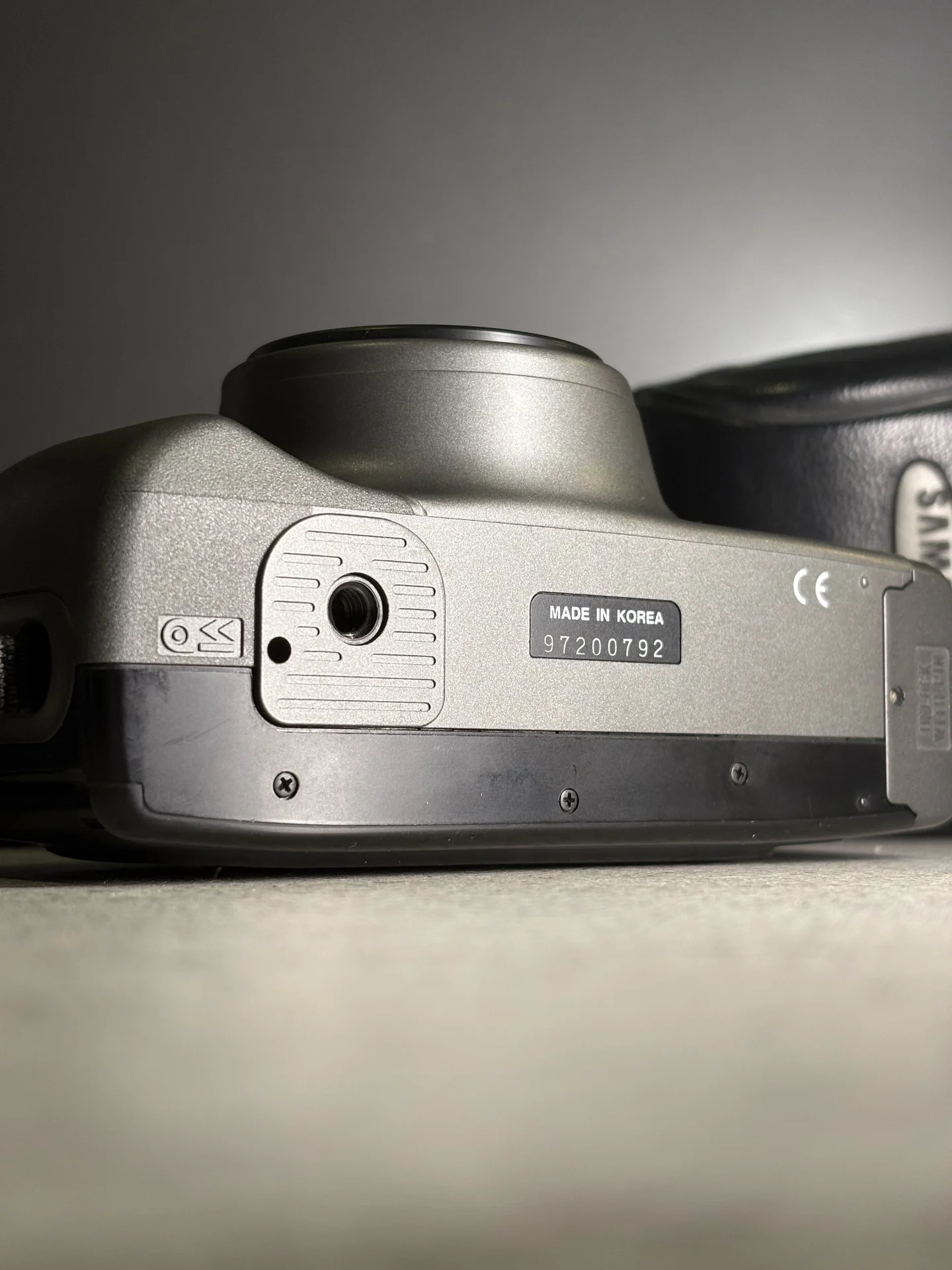 Samsung AF zoom 105S - Пленочный фотоаппарат - миниатюра 5