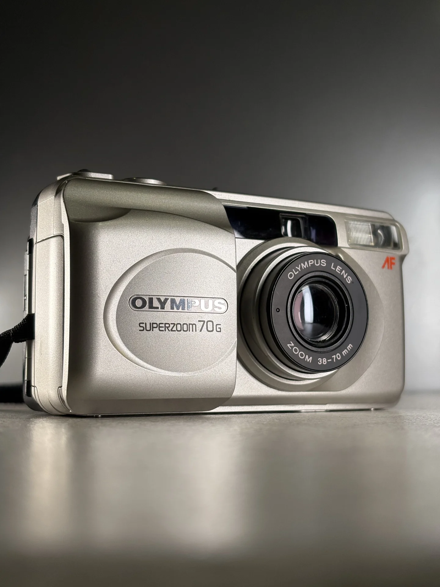 Olympus Superzoom 70g (date) Пленочный фотоаппарат - миниатюра 2