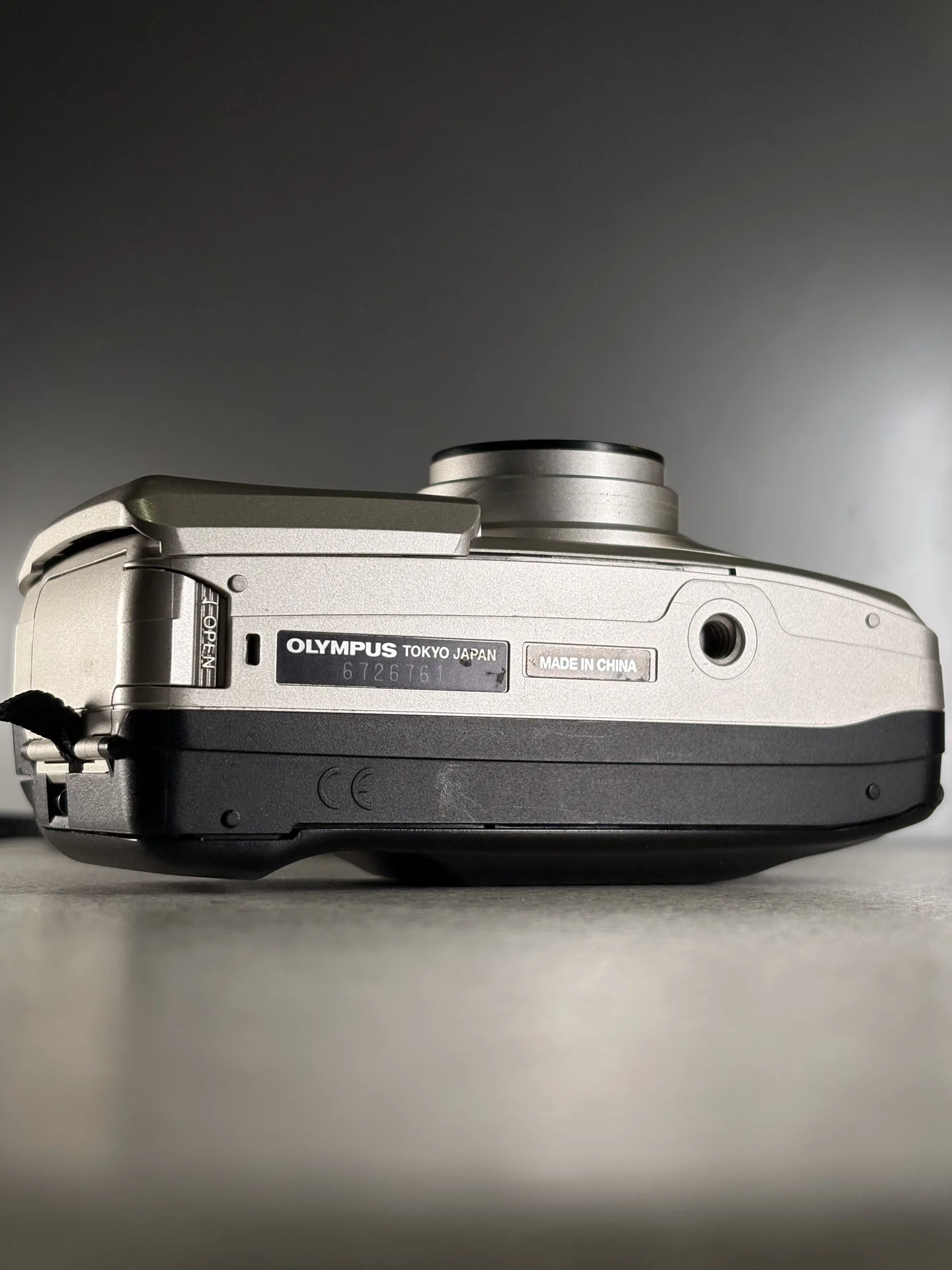 Olympus Superzoom 70g (date) Пленочный фотоаппарат - миниатюра 5