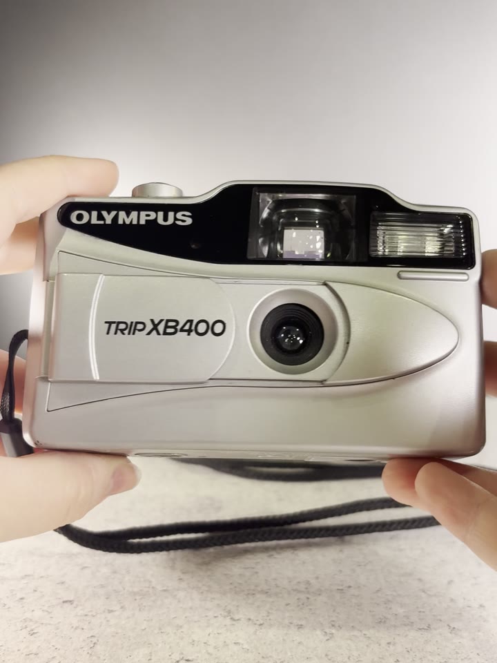Olympus Trip XB400 - Пленочный фотоаппарат - видео 6