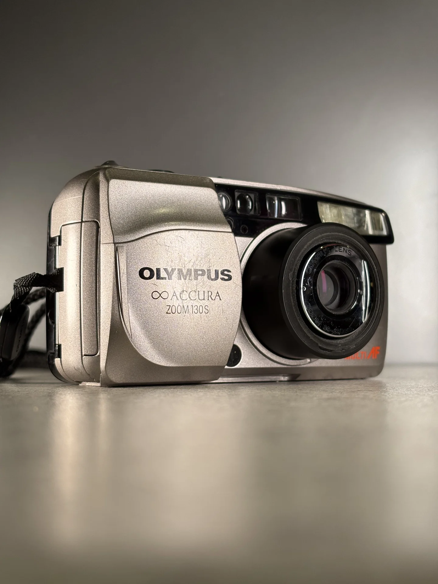 Olympus Accura Zoom (superzoom) 130s Пленочный - миниатюра 2