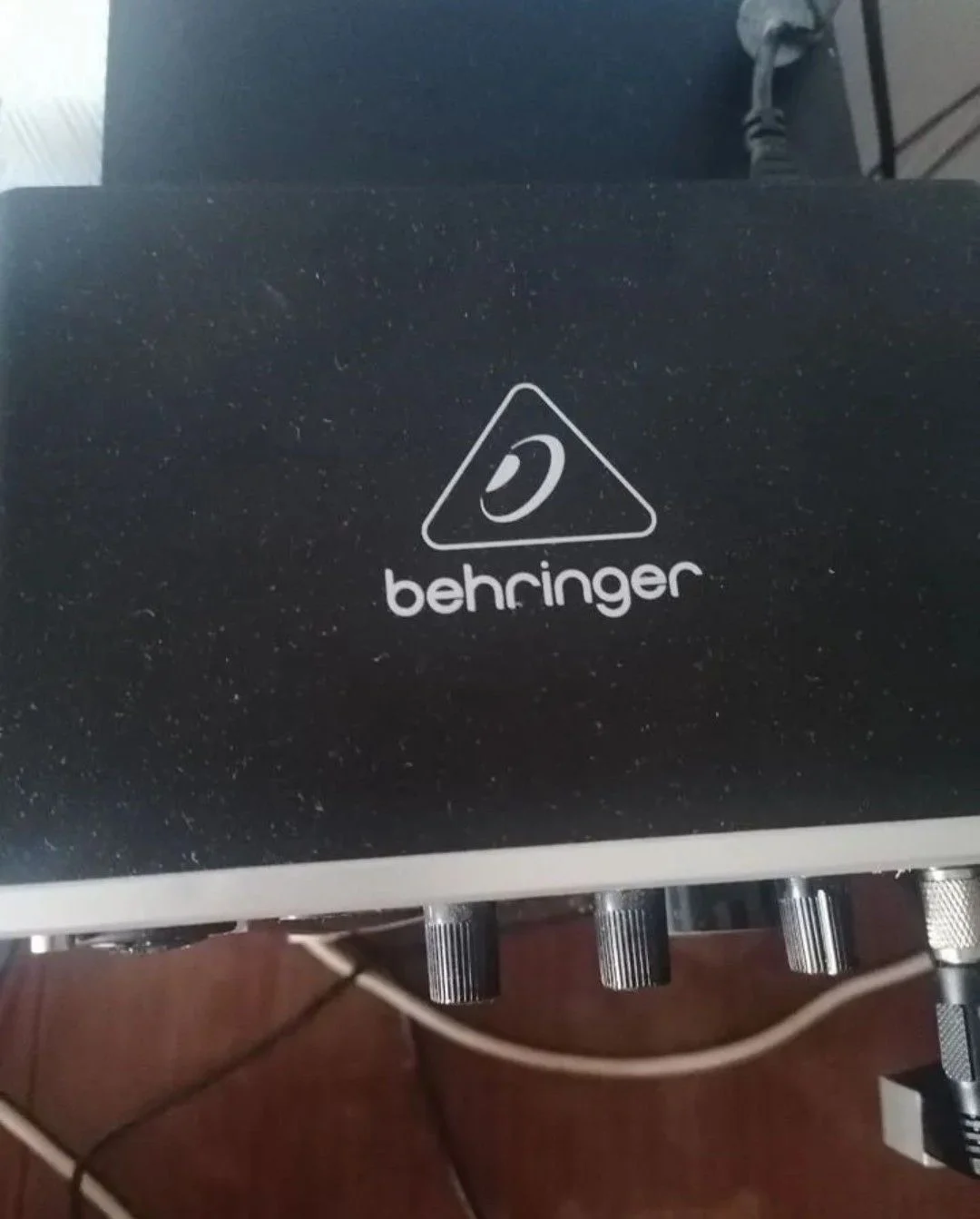 звуковая карта behringer u-phoria umc22 - миниатюра 3