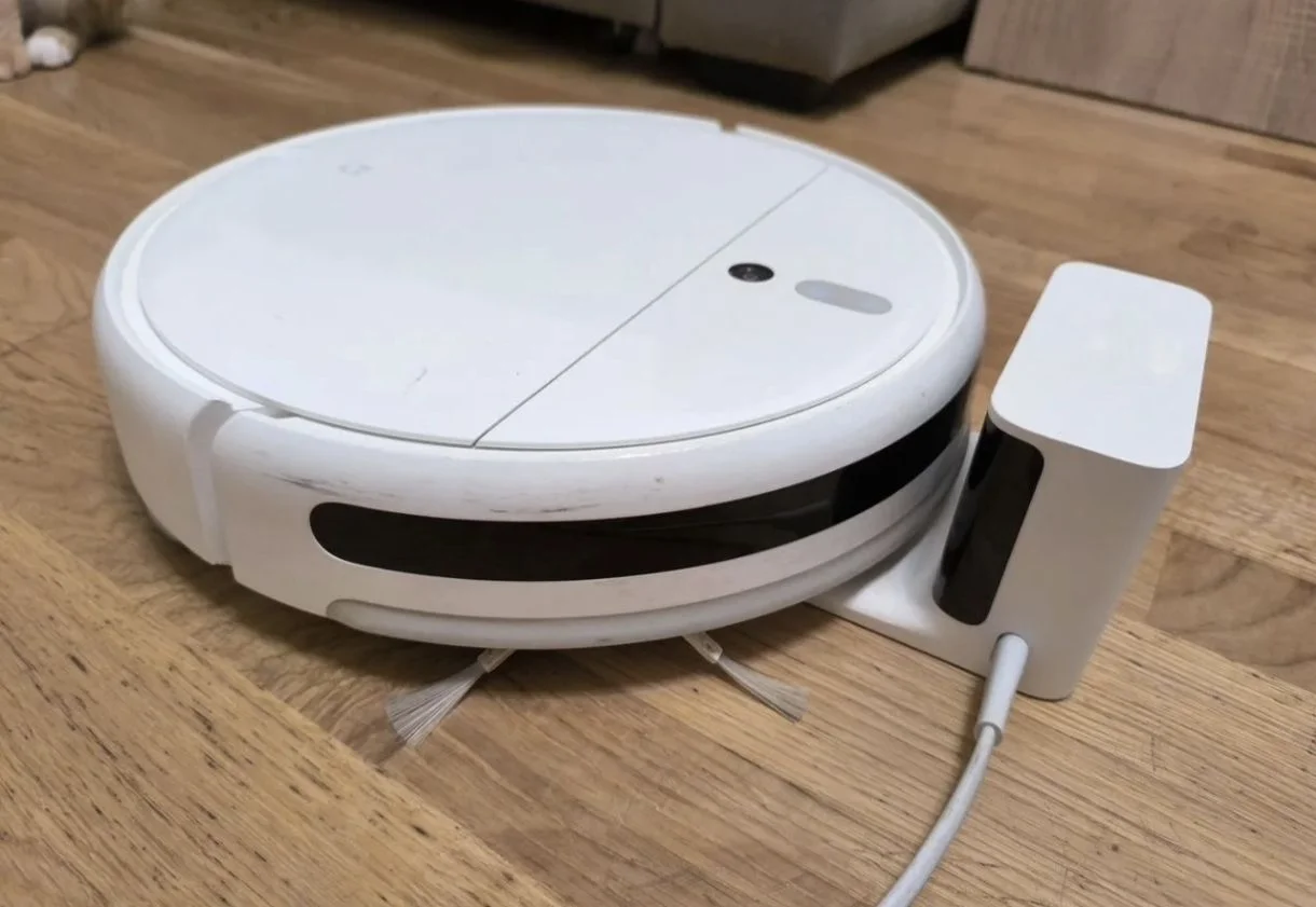 Робот-пылесос Xiaomi Mijia 1C, влажная уборка - изображение 1
