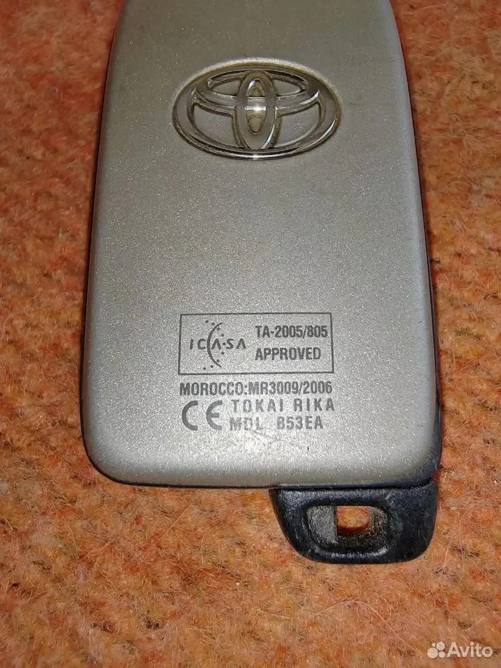 Смарт ключ toyota land land cruiser 200 - миниатюра 6