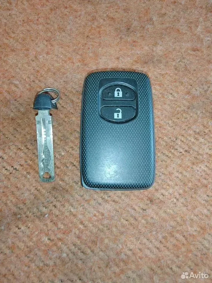 Смарт ключ toyota land cruiser prado 150 - миниатюра 4