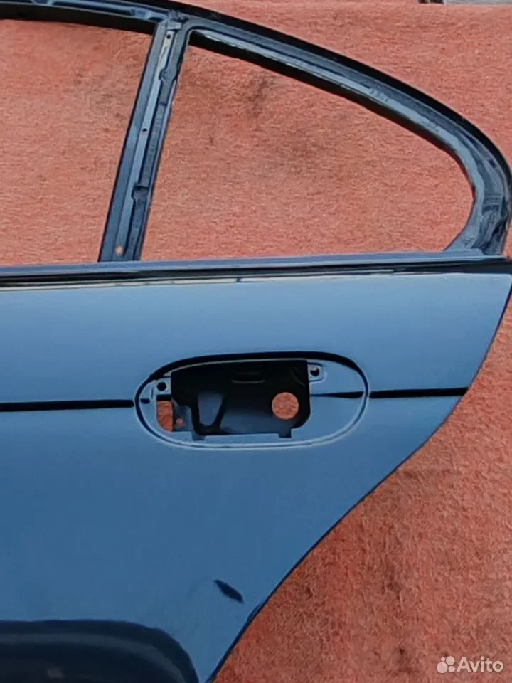 Дверь левая задняя BMW M5 кузов E-39 седан - миниатюра 5