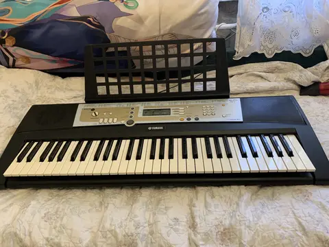 Синтезатор YAMAHA