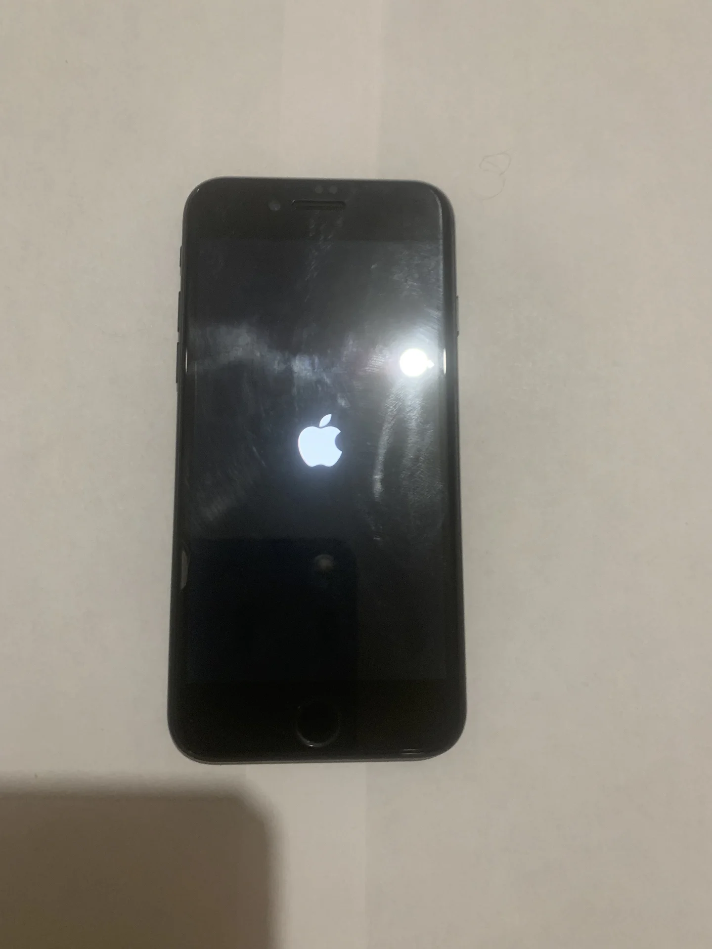 Iphone se 2020 - миниатюра 2