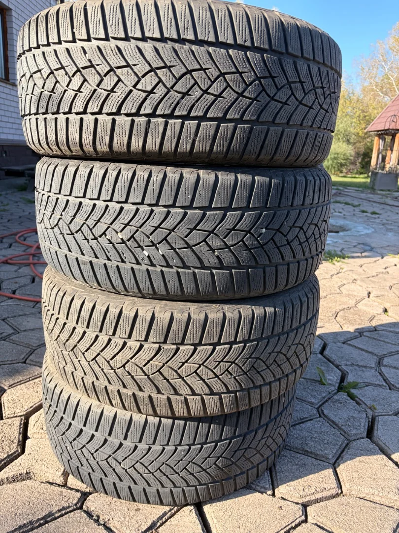 Зимние шины Goodyear 225/45/18 - миниатюра 2