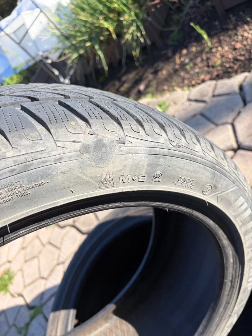Зимние шины Goodyear 225/45/18 - миниатюра 5