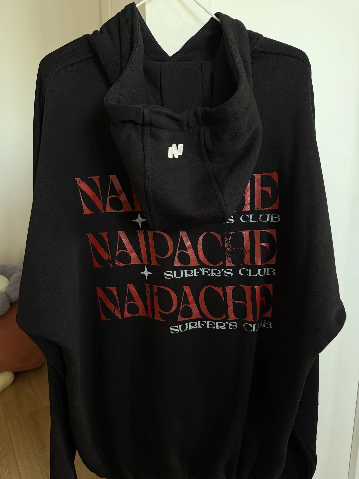 черная толстовка naipache - миниатюра 2