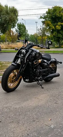 мотоцикл CYCLONE RA600 BOBBER