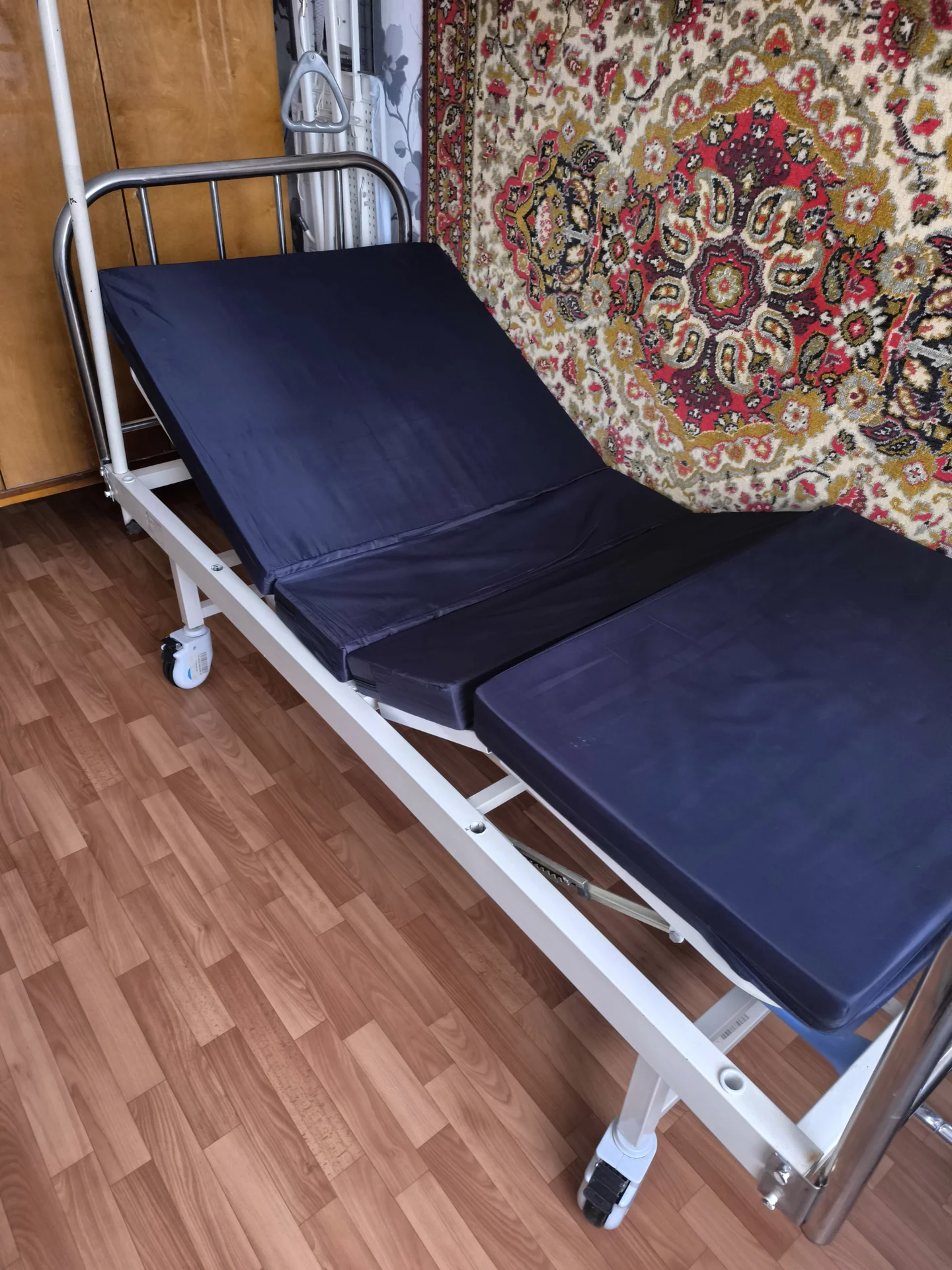кровать для лежачих больных. - миниатюра 5