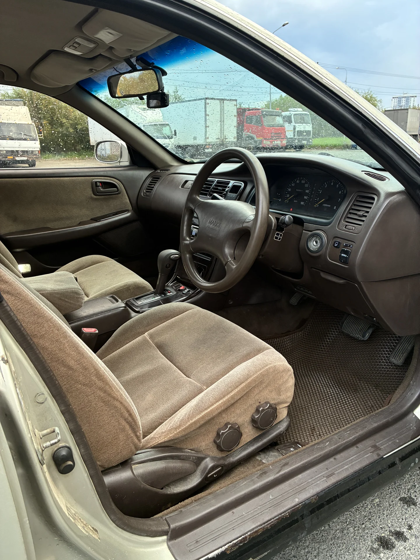 Toyota Mark 2 - миниатюра 16