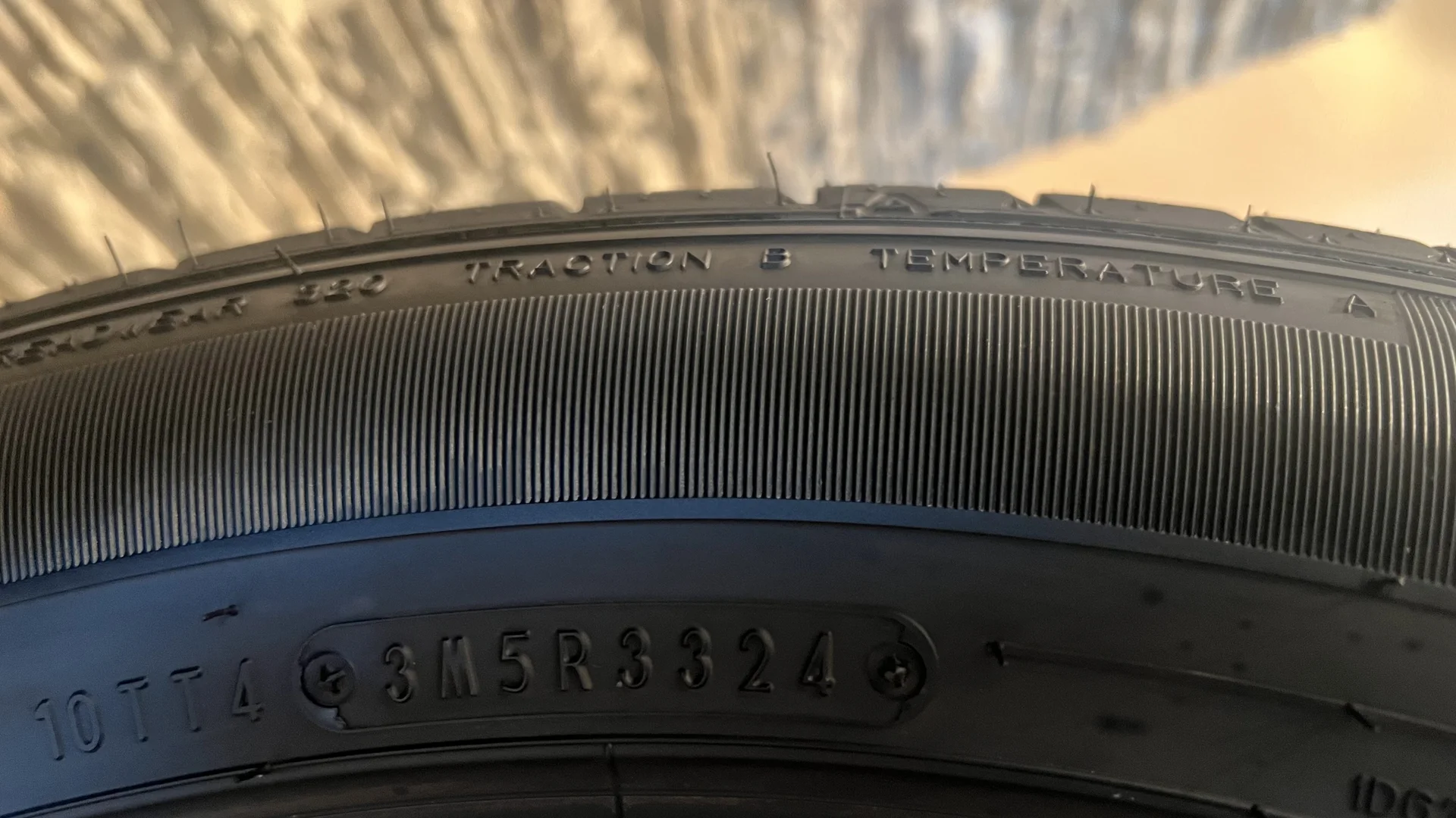 Dunlop Grandtrek ST30 225/55 R19 99H - миниатюра 3
