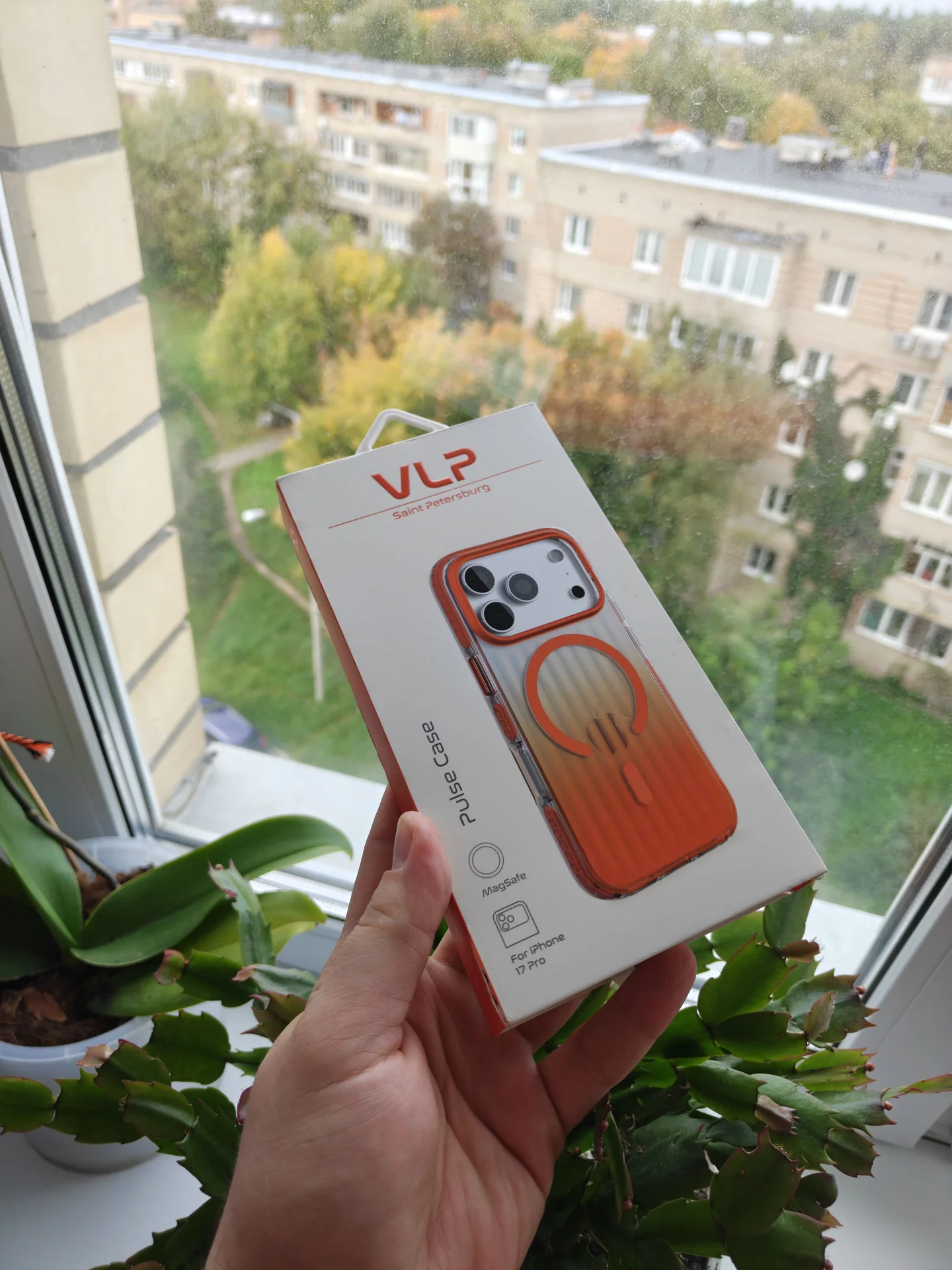 Чехол защитный VLP Pulse Case для iPhone 17 Pro - изображение 1