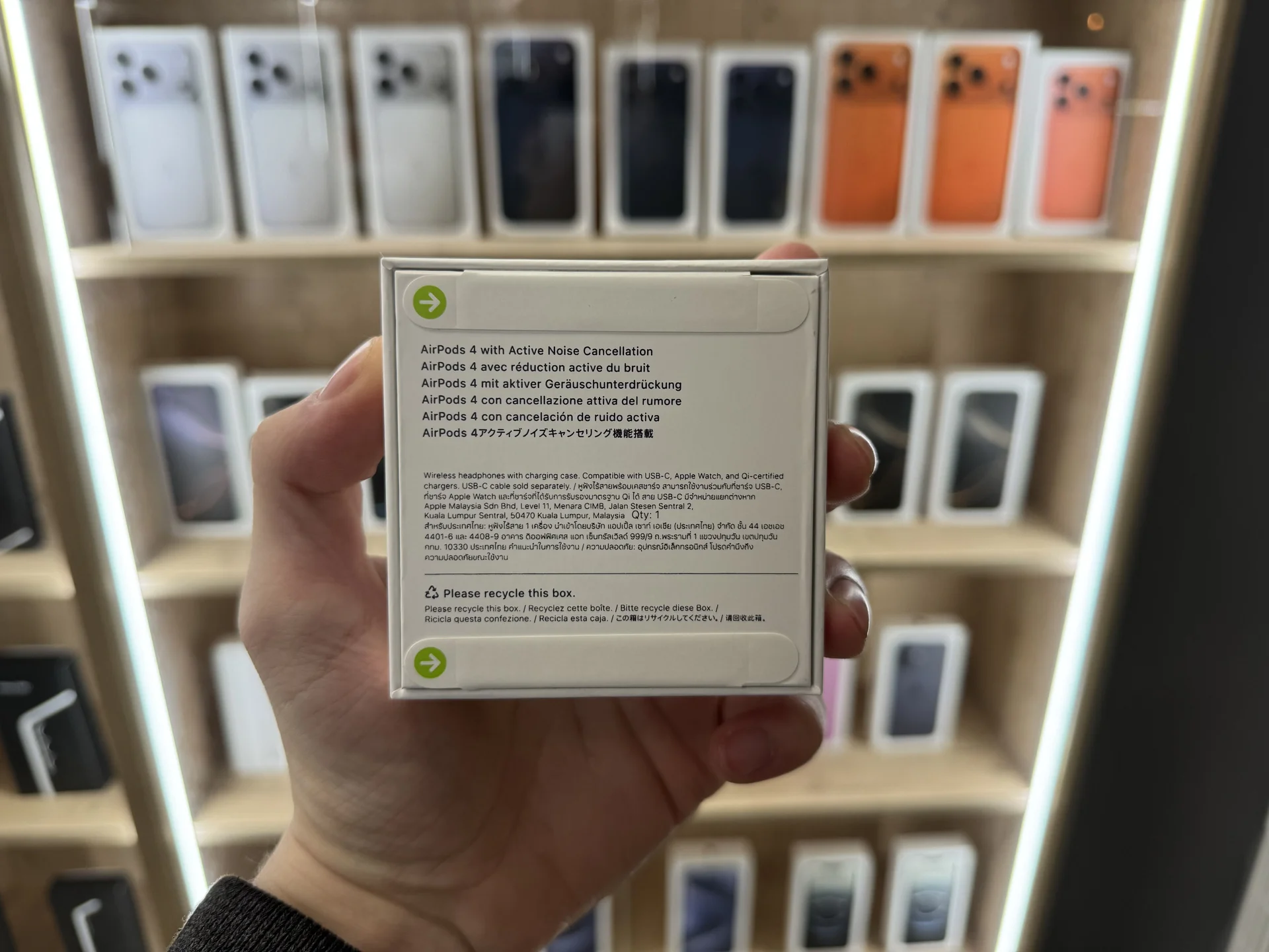 наушники беспроводные apple airpods 4 anc "лучшее" - миниатюра 3
