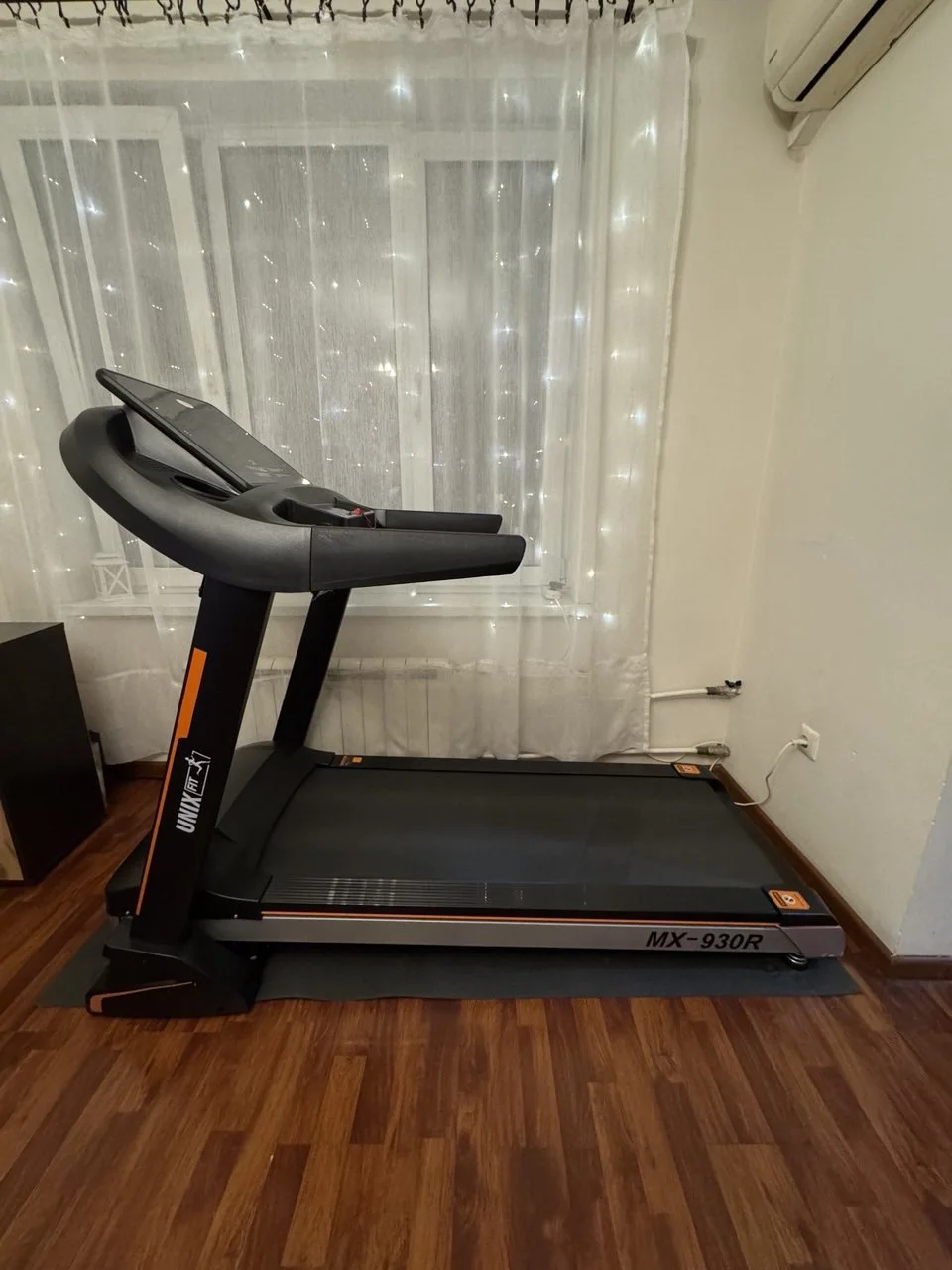 Беговая дорожка для дома UNIX Fit MX-930R складная - миниатюра 3